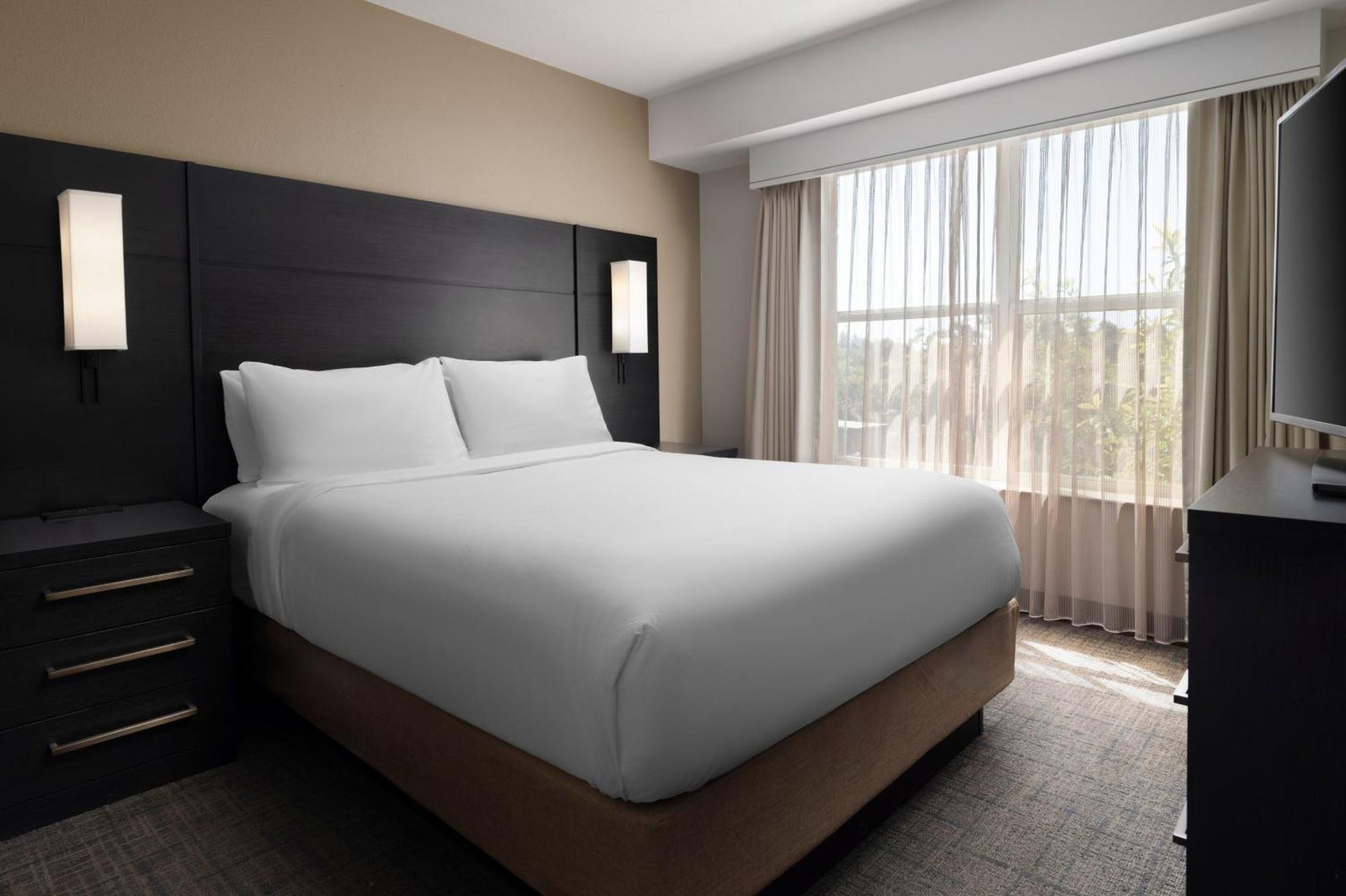 Residence Inn By Marriott Stockton Eksteriør billede