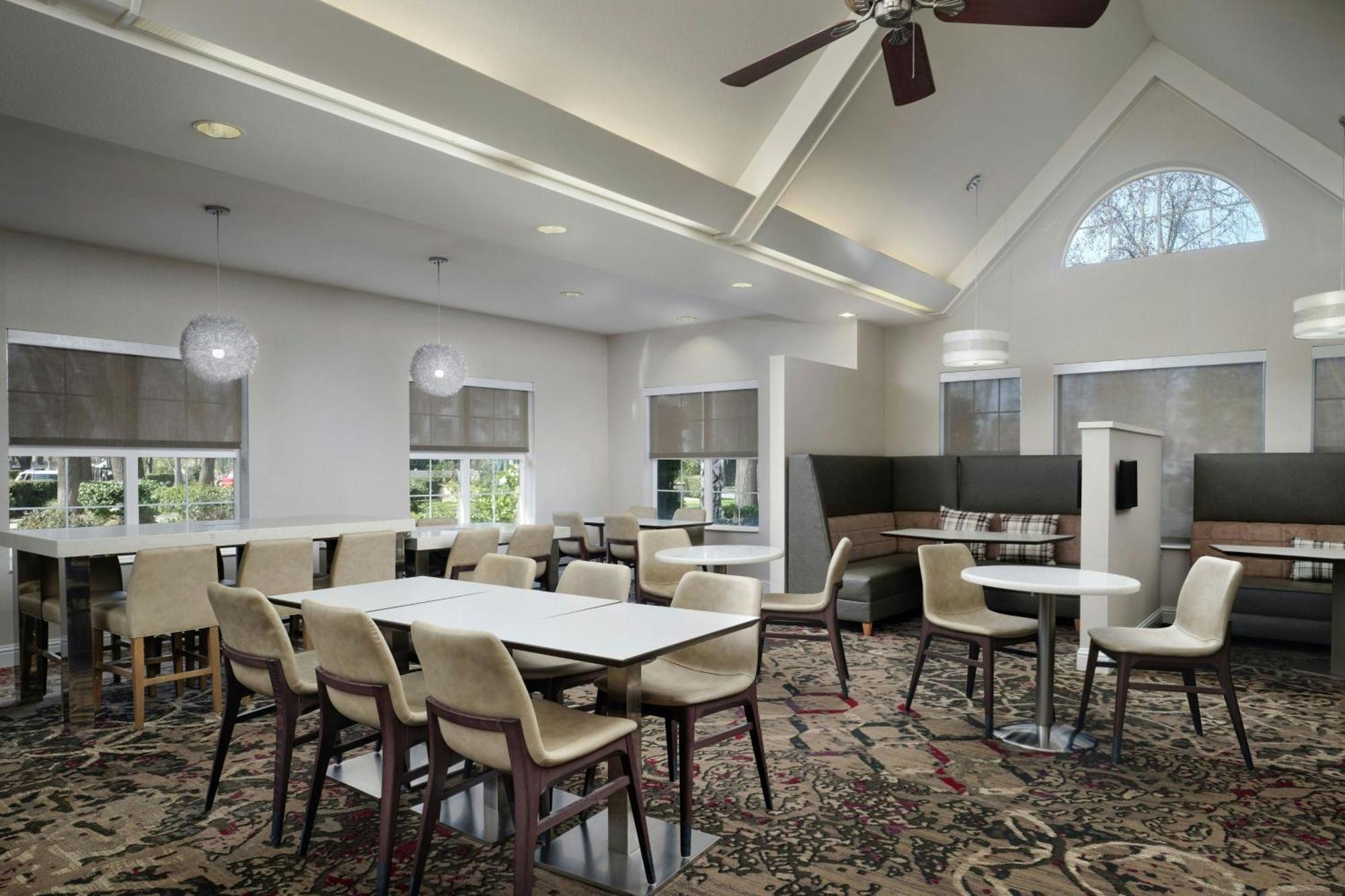 Residence Inn By Marriott Stockton Eksteriør billede